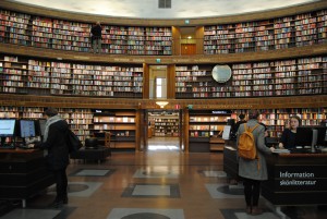 La grandeza de la biblioteca cilíndrica