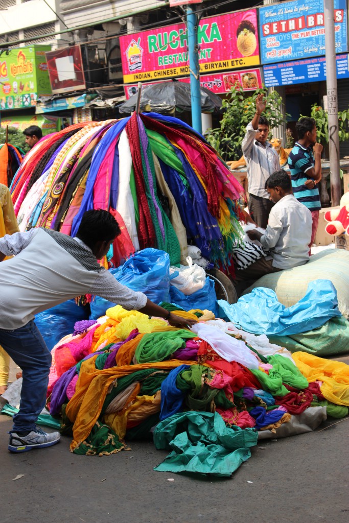 Multitud de flashes de colores en Calcuta