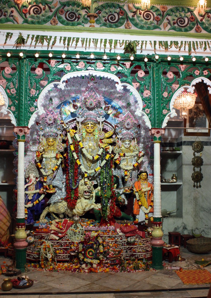 Durga Puja en Narasingha Dawn