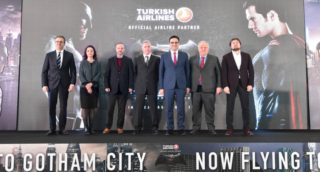 acuerdo Turkish Airlines y Warner Bros
