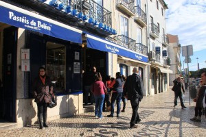 La pastelería Pasteis de Belém es la más conocida en el barrio