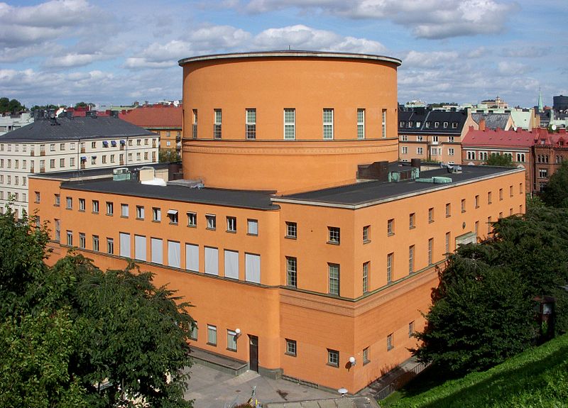 edificio cilíndrico biblioteca Estocolmo
