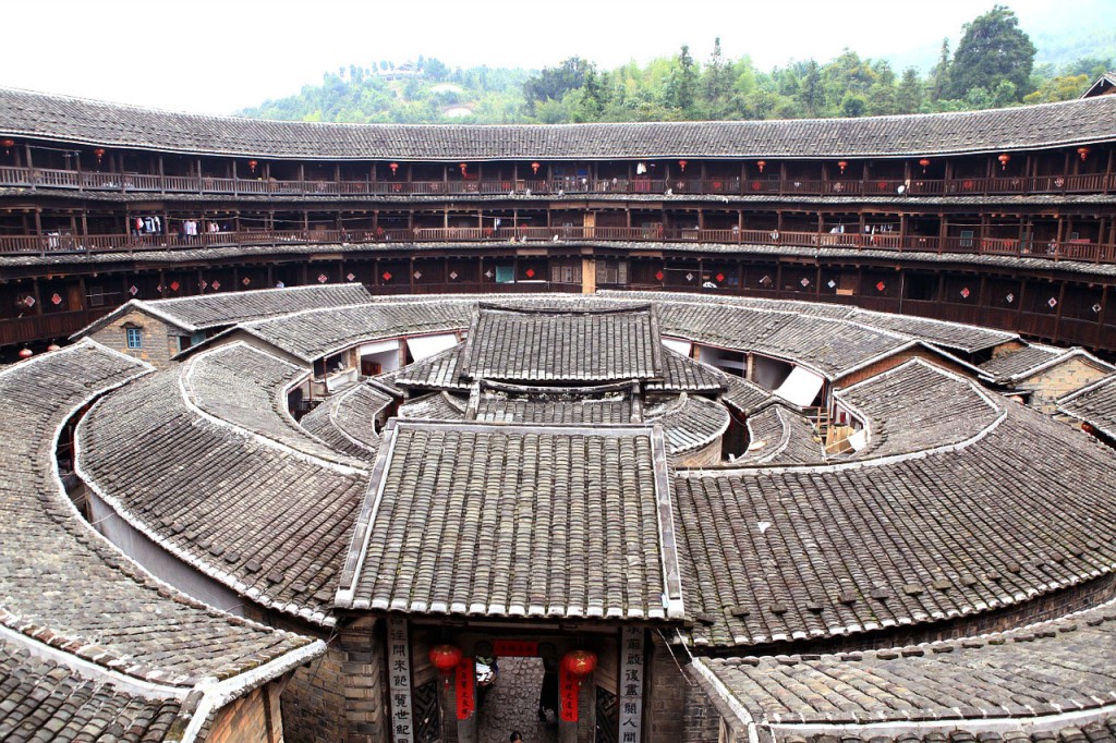 Sobrios y majestuosos, los diseños de los tulou de Fujian son muy variados. Los circulares son los que más llaman la atención.